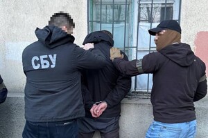 В Одессе преступная группировка выбивала вымышленные долги фото