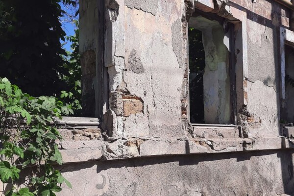 Как выглядят здания-призраки Пересыпского района Одессы фото 3