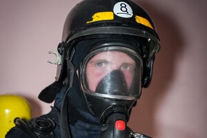 Пожар на Бугаевской тушили почти 30 спасателей: есть пострадавшая (фото, видео) фото 5