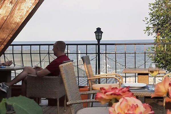 Кафе и рестораны в Одессе с красивым видом на море: часть вторая  фото 2