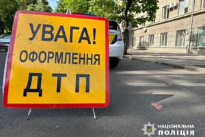 В центре Одессы легковушка на пешеходном переходе сбила женщину: что с пострадавшей фото