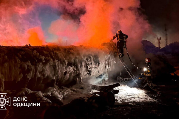 Ночью РФ атаковала Измаильский район беспилотниками: попали в жилой дом, есть пострадавшие (обновлено) фото