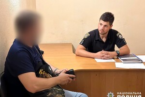 В Одесі чоловік, до якого підійшли з ТЦК, погрожував військовослужбовцям пістолетом фото 1