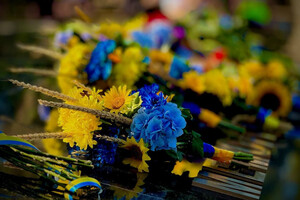 Забіг у вишиванках і вшанування пам'яті Героїв: як Одеса відзначає День Незалежності фото 5