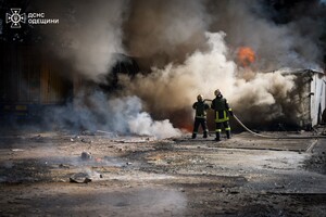 Наслідки ракетного удару вранці в Одесі: у якому стані постраждалі фото 6