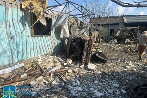 Вночі Одесу атакували ворожі безпілотники: пошкоджені 27 будинків, постраждала людина (оновлено) фото 15