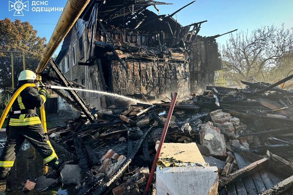 Вночі &quot;шахеди&quot; атакували Ізмаїл Одеської області: загинуло троє людей, 14 постраждали (оновлено) фото 8