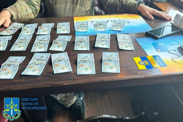 За хабар допомагав уникати мобілізації: в Одесі викрили представника громадського формування фото 1