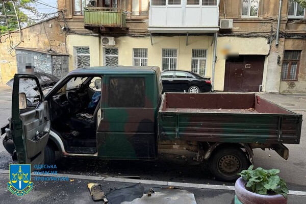 Поджигали военные автомобили и релейные шкафы: в Одессе объявили о подозрении трем мужчинам фото 5