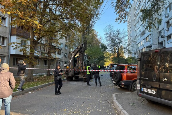 Вночі Одесу атакували безпілотники: які наслідки (фото, відео, оновлено) фото 25