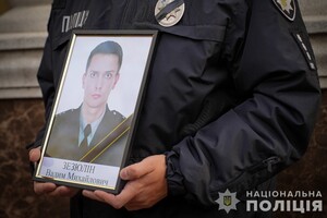 В Одесі попрощалися з поліцейським, який зазнав важких поранень під час обстрілу міста 18 листопада фото