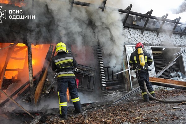 В Аркадії у непрацюючому закладі виникла пожежа: загинув чоловік фото 5