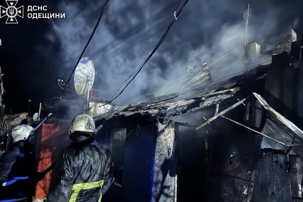 На Одещині горів житловий будинок: є загиблі фото 5