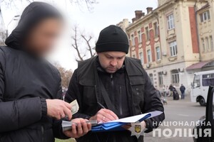 Поездом на запад Украины, а оттуда &ndash; за границу: в Одессе разоблачили переправщика уклонистов фото 3