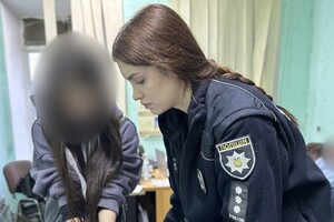 В Одесі дві подруги на замовлення підпалювали автомобілі фото