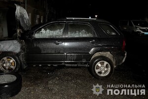 В Одесі дві подруги на замовлення підпалювали автомобілі фото 2