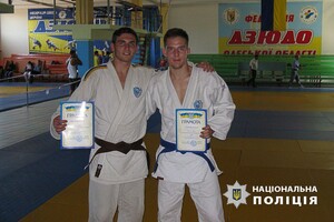 Загинув унаслідок удару по середмістю Одеси: що відомо про поліцейського Ігоря Целого фото 6