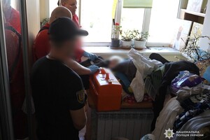 Одеситка змушувала літню матір жебракувати й хотіла підкупити поліцейського фото 4
