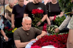 В Одесі провели в останню путь військового й директора авіаклубу Костянтина Оборіна фото