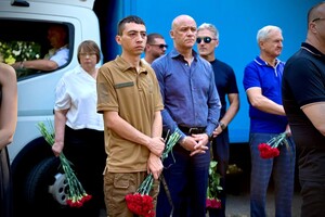 В Одесі провели в останню путь військового й директора авіаклубу Костянтина Оборіна фото 1