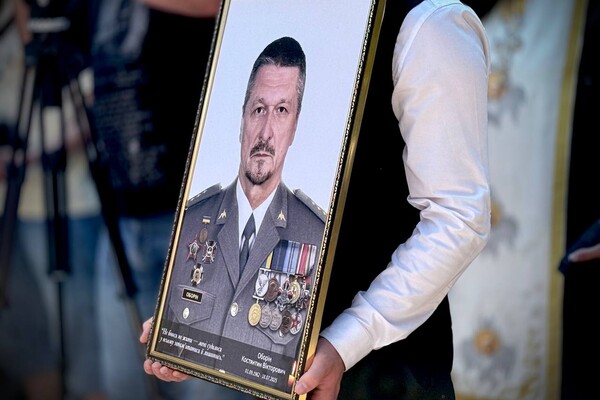 В Одесі провели в останню путь військового й директора авіаклубу Костянтина Оборіна фото 3
