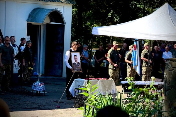 В Одесі провели в останню путь військового й директора авіаклубу Костянтина Оборіна фото 8