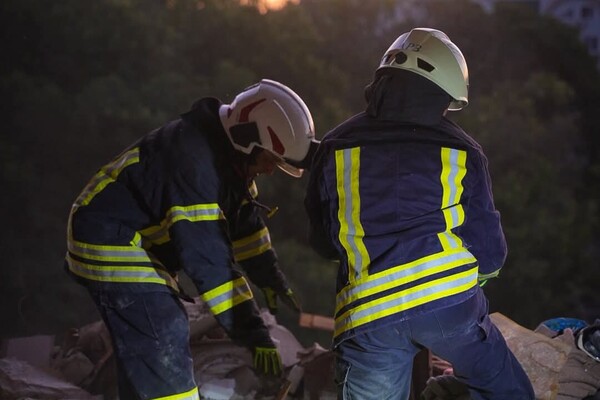 Горить Привоз, є руйнування в історичному середмісті: наслідки нічного удару по Одесі (оновлено) фото 23