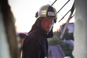 Горить Привоз, є руйнування в історичному середмісті: наслідки нічного удару по Одесі (оновлено) фото 26