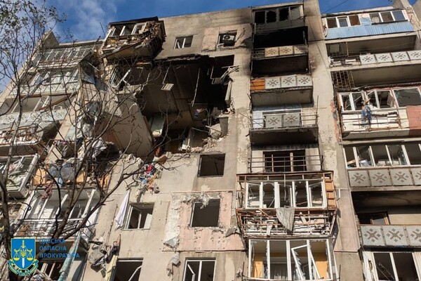 Горить Привоз, є руйнування в історичному середмісті: наслідки нічного удару по Одесі (оновлено) фото 34