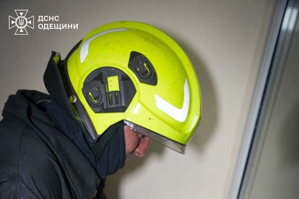 Уночі в Одеському районі горів ЖК &quot;7 Небо&quot;: подробиці пожежі фото 6