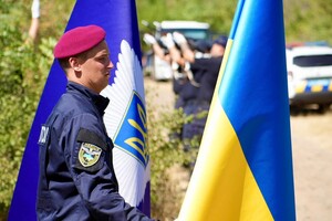 Захищав Україну на Донецькому напрямку: на Одещині попрощалися з поліцейським Сергієм Маглою фото 5