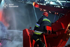 Нічний удар по Ізмаїлу на Одещині: є поранений і пошкодження (оновлено) фото 4