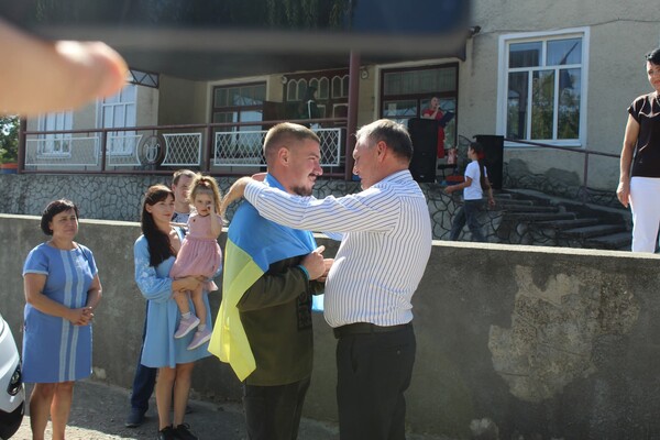 Провів понад три роки в російській колонії: на Одещину повернувся захисник України Павло Попадюк фото 2