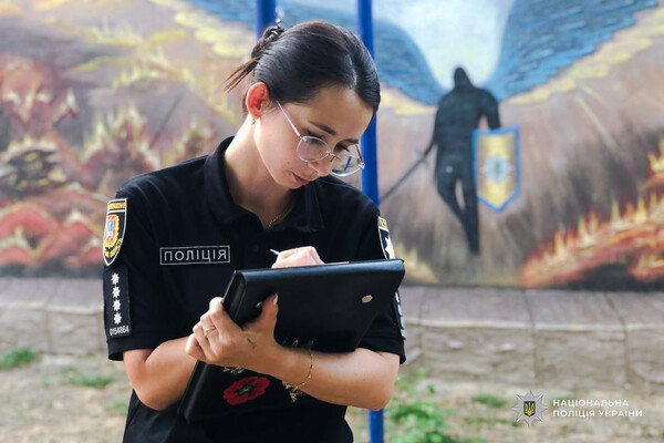 Документує наслідків обстрілів: що відомо про слідчу з Одещини Анастасію Жернову фото 2