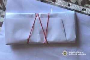 Посвідка на проживання за хабар: в Одесі викрили схему &quot;продажу&quot; документів фото 1