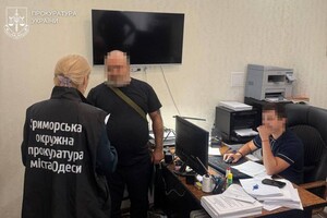 Посвідка на проживання за хабар: в Одесі викрили схему &quot;продажу&quot; документів фото 3