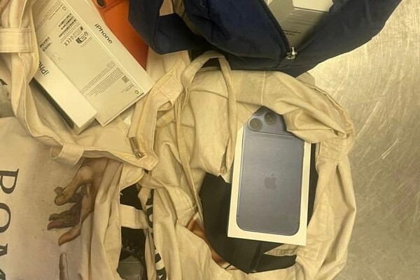 В Одесской области предотвратили контрабанду более 20 новых iPhone 17 фото 1