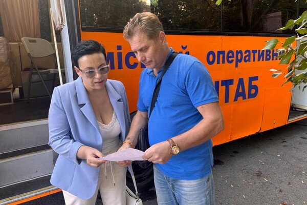 Вечерний удар по Одессе: получили повреждения дома и учебное заведение фото 1