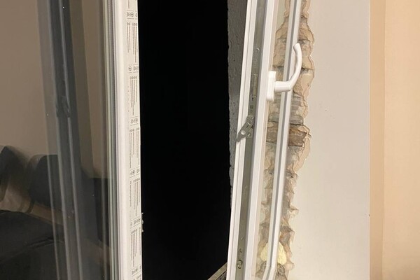 Вечерний удар по Одессе: получили повреждения дома и учебное заведение фото 4