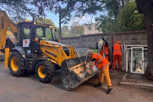 Вечерний удар по Одессе: получили повреждения дома и учебное заведение фото 8
