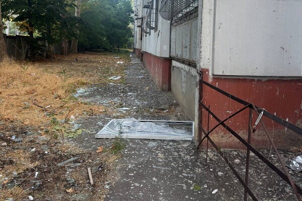 Вечерний удар по Одессе: получили повреждения дома и учебное заведение фото 9