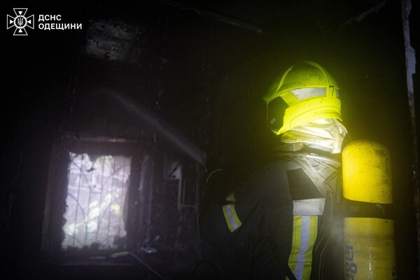 В Одесі горів житловий будинок: загинула людина фото