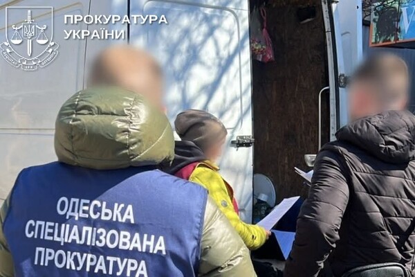 В Одесі судитимуть торговців непридатністю й відстрочками фото 2