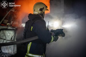 Масована атака на Одесу й Одещину: є пошкодження енергооб'єктів, постраждала жінка фото 9