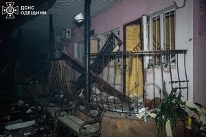 Масована атака на Одесу й Одещину: є пошкодження енергооб'єктів, постраждала жінка фото 14
