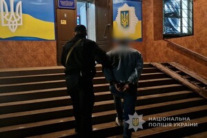 Поджог автомобилей на Черемушках в Одессе: полицейские задержали виновного фото 3