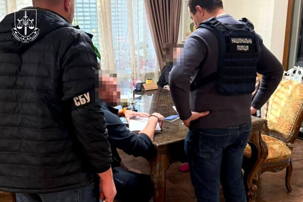 Растрата более 1,6 миллиона гривен при закупках для ВСУ: подозревают чиновников Одесского горсовета фото 5