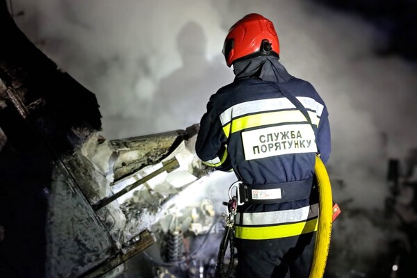 Ночной дроновый удар по Одесчине: горелая автостоянка, есть погибшие (обновлено) фото 2