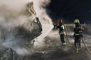 Ночной дроновый удар по Одесчине: горелая автостоянка, есть погибшие (обновлено) фото 5