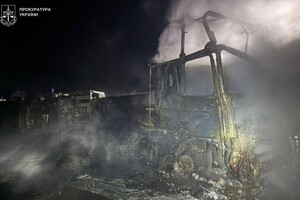 Ночной дроновый удар по Одесчине: горелая автостоянка, есть погибшие (обновлено) фото 9